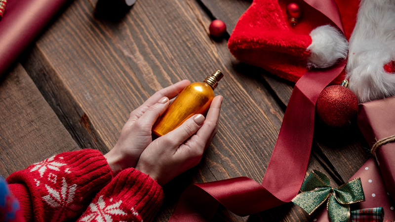 6 perfumes que não podem faltar em sua loja para o Natal